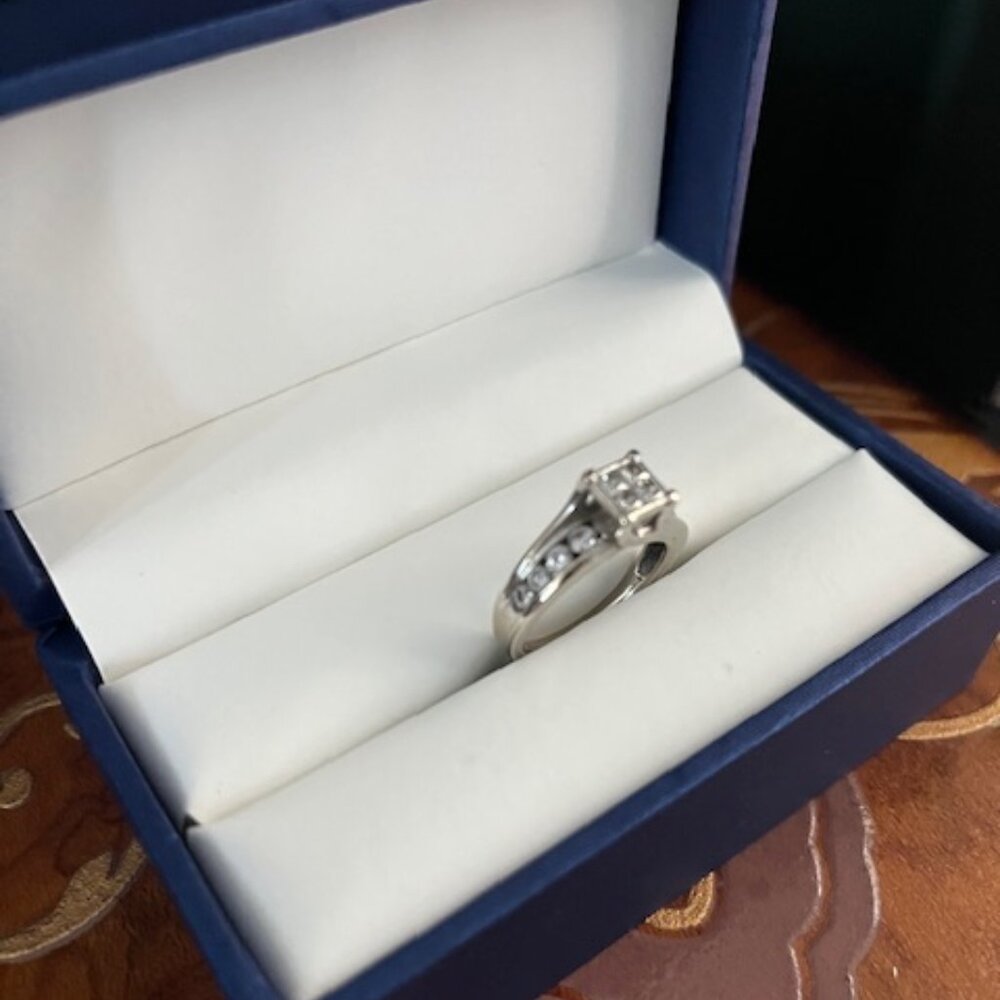 1 CTW 14K Diamond Ring - ring is NOT SOLD!